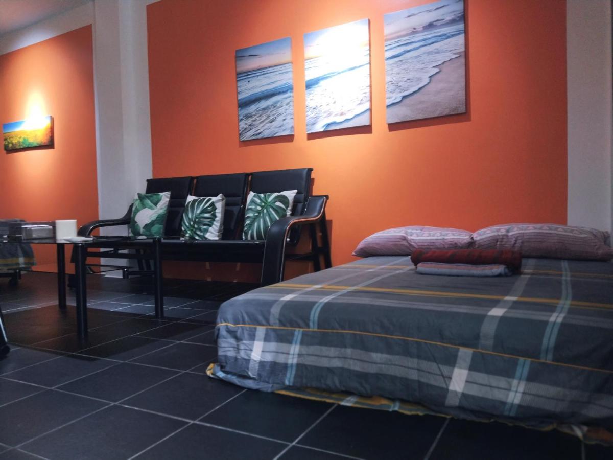 Blue Pagoda Tourist Inn - Housity