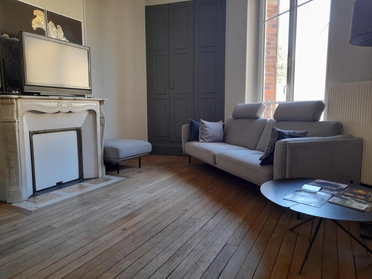 Magnifique maison avec terrasse - Housity