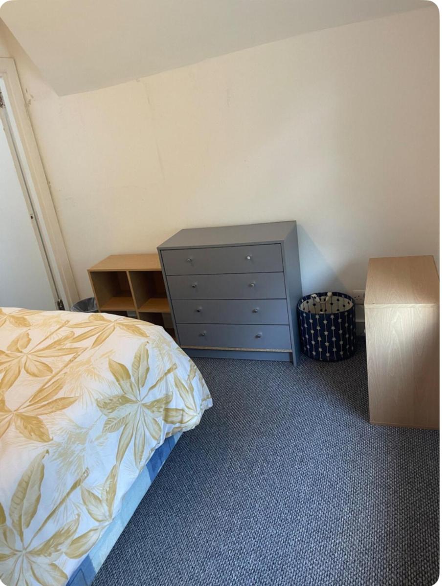 Lovely room in Tottenham - Housity
