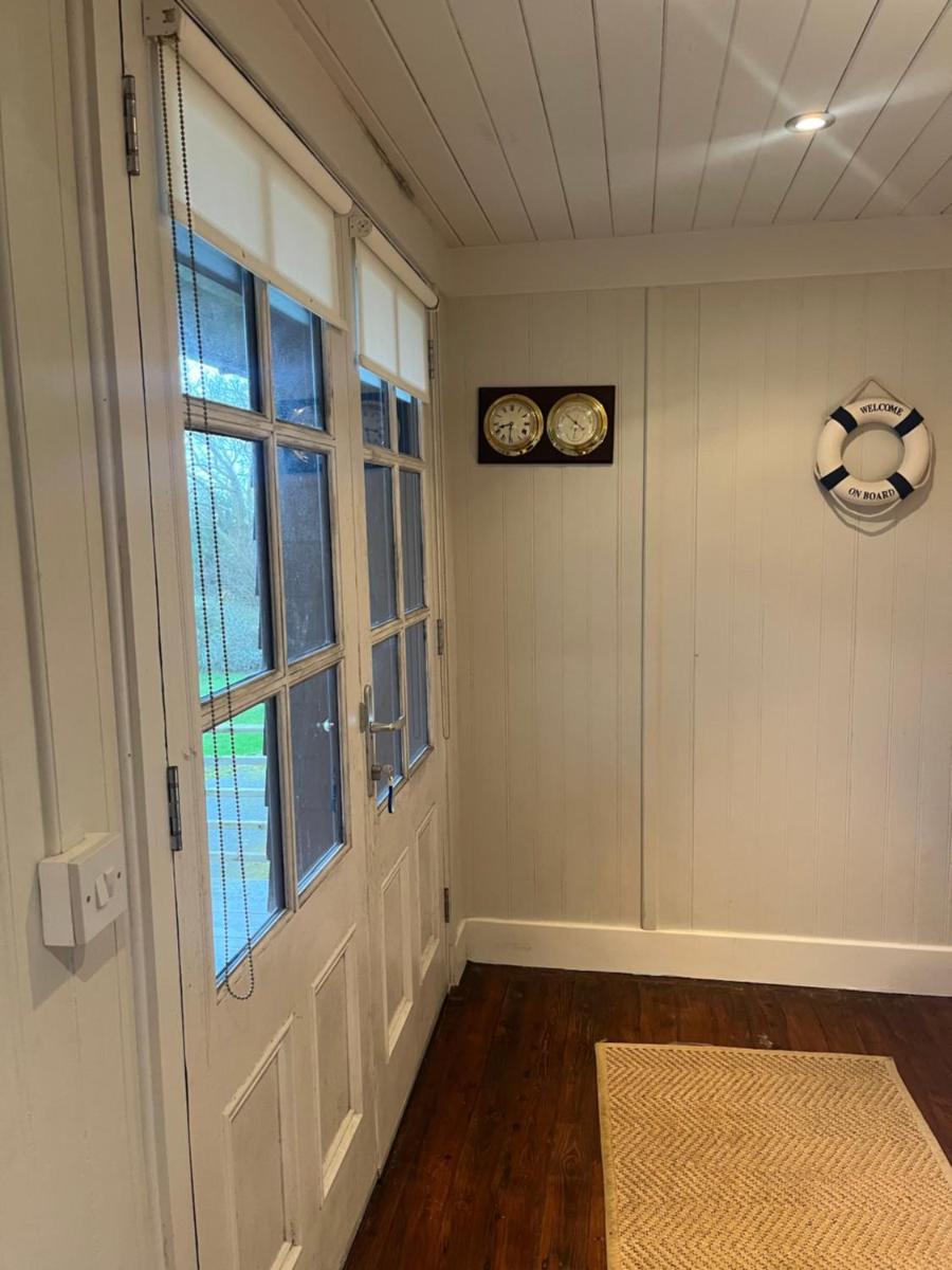 Ballymoney, Wexford - 3 bed beach house with private beach access - Housity