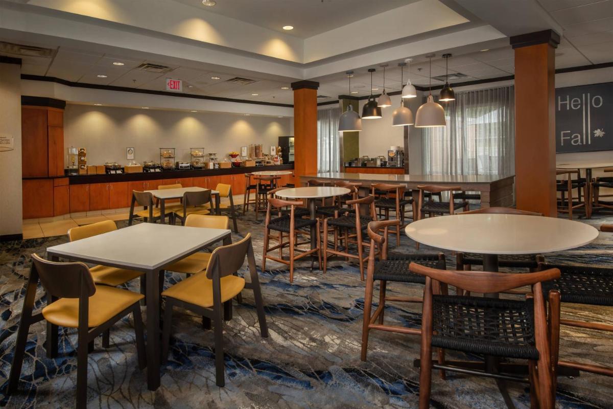 Fairfield Inn and Suites by Marriott Harrisonburg - Housity