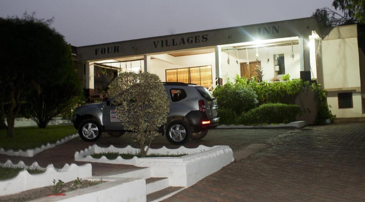 Four Villages Inn - Housity