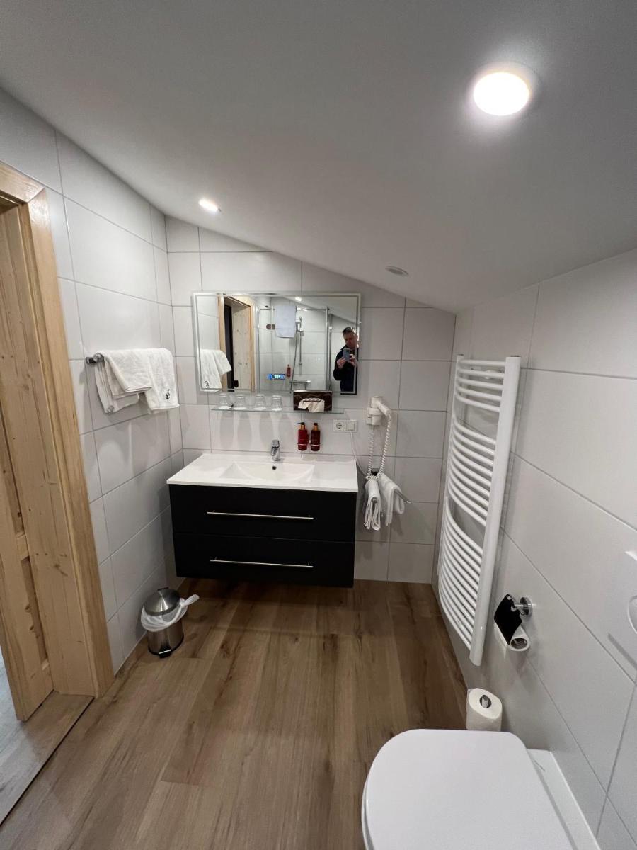 Hotel Berghof - Housity