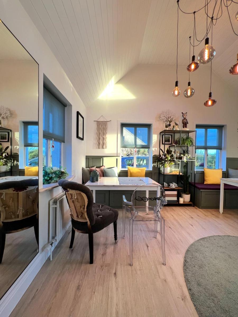 Thistledown Lodge - Housity