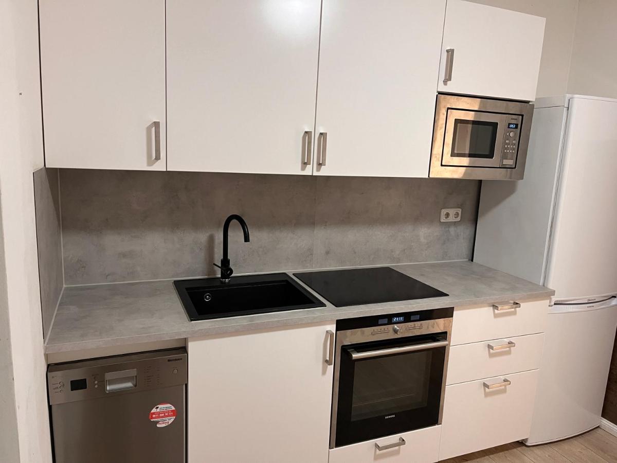 have-a-nice-Stay - Monteurunterkunft - Einzelbetten - Bad - Küche - Parkplatz - Housity