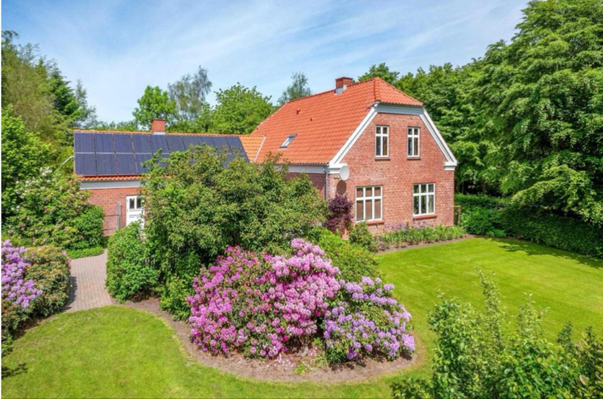Awesome Foersum - Housity