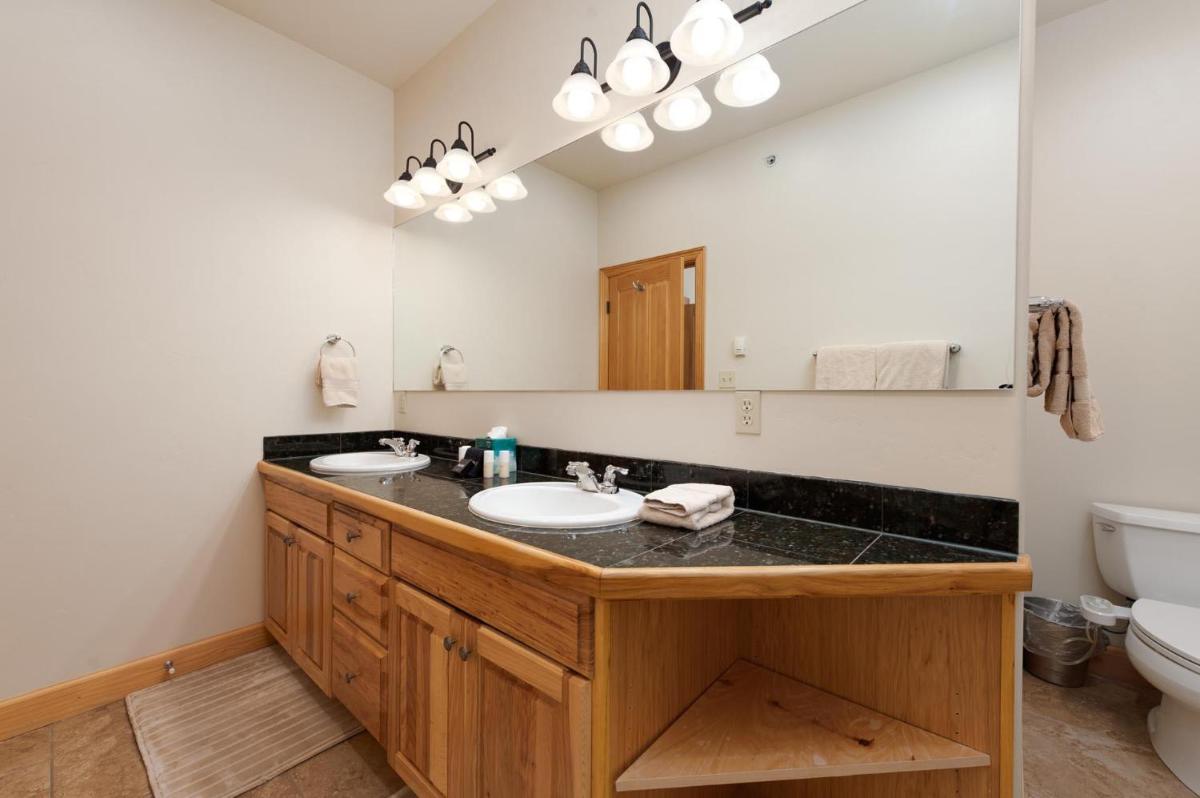 Crimson Cliffs Unit 55 - Housity