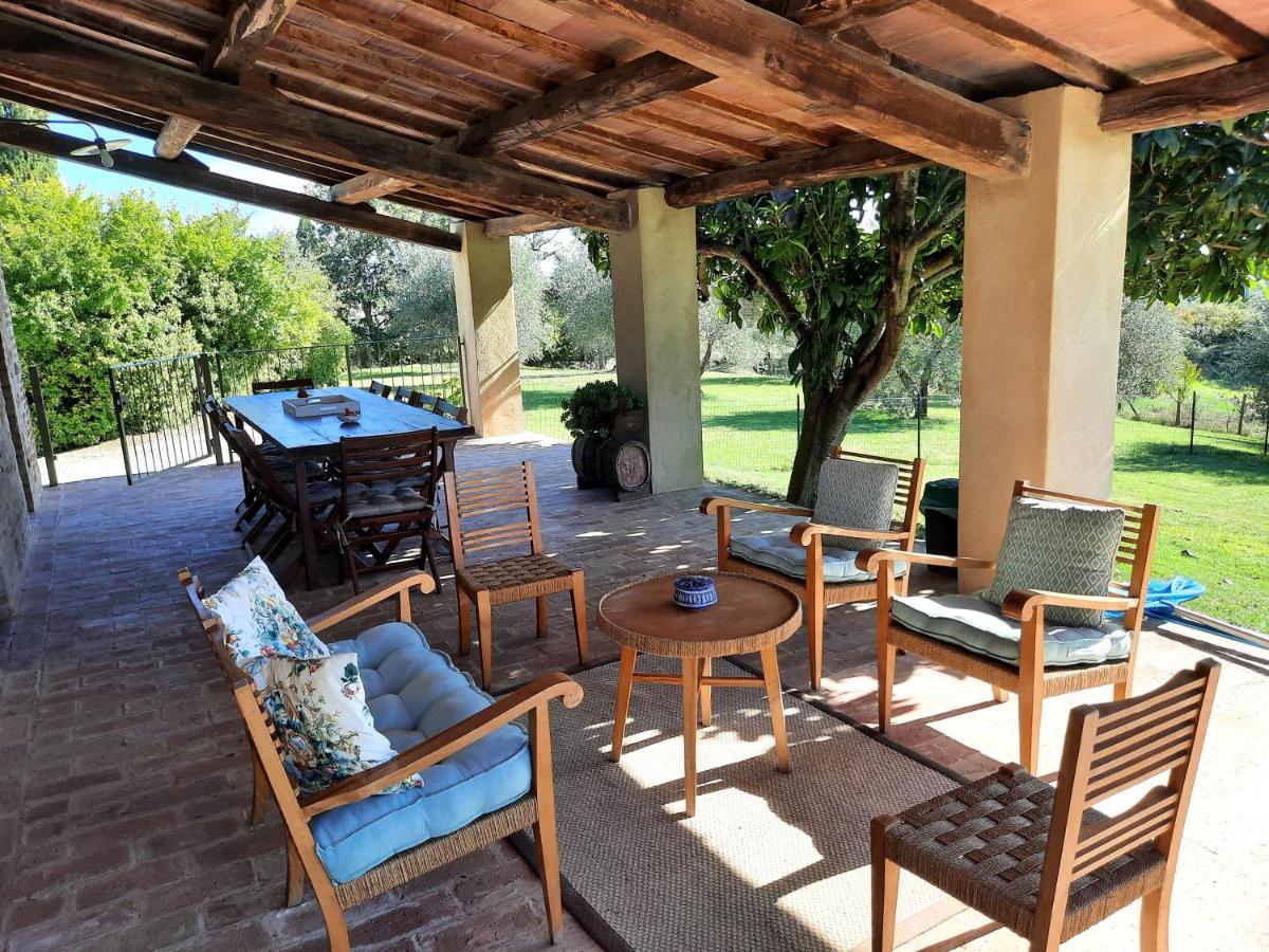 Il Tribbio vicino al paese piscina,oliveto,WiFi - Housity