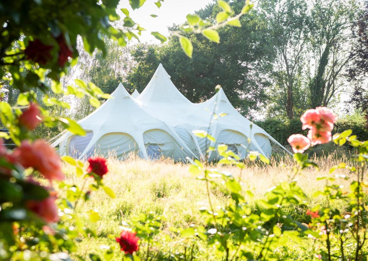 Stargazer Glamping UK The Mahal 8 People - Housity