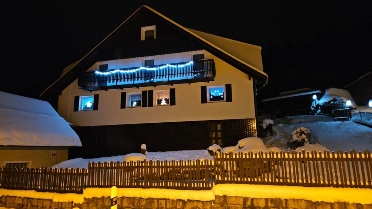 Ubytování Na Výsluní Tanvald - Housity