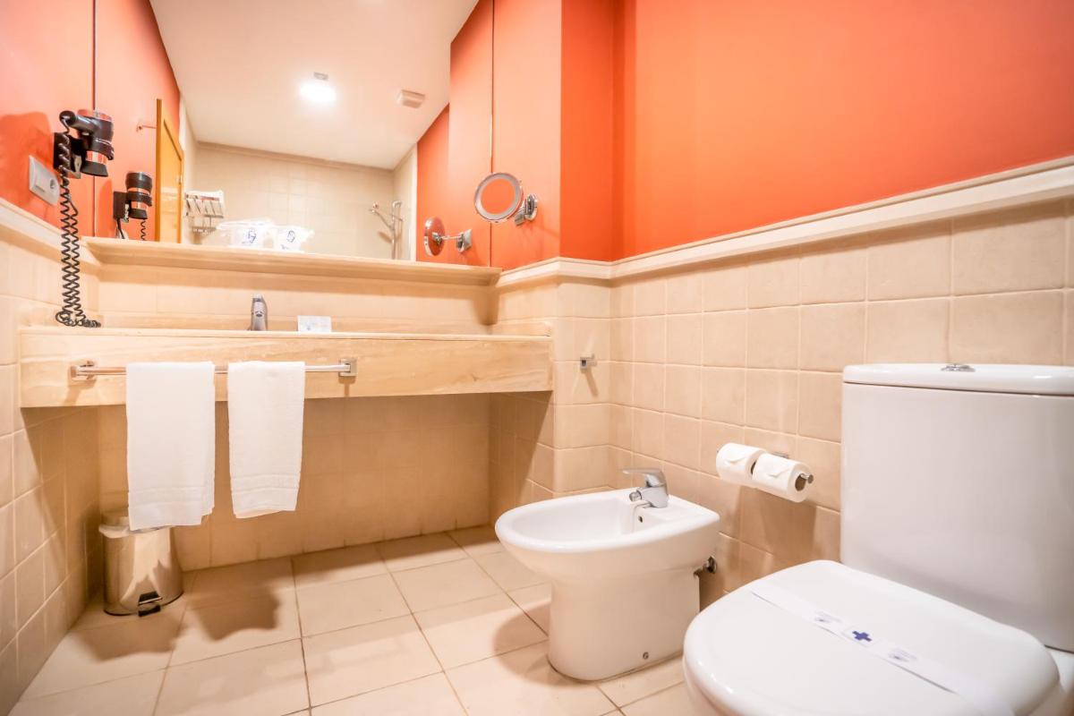 Un baño de Hotel Andalussia
