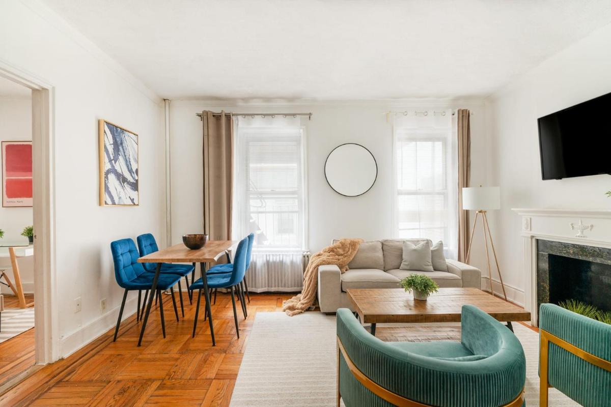 61-2C Prime UES 2BR Newly furnished best value - Housity