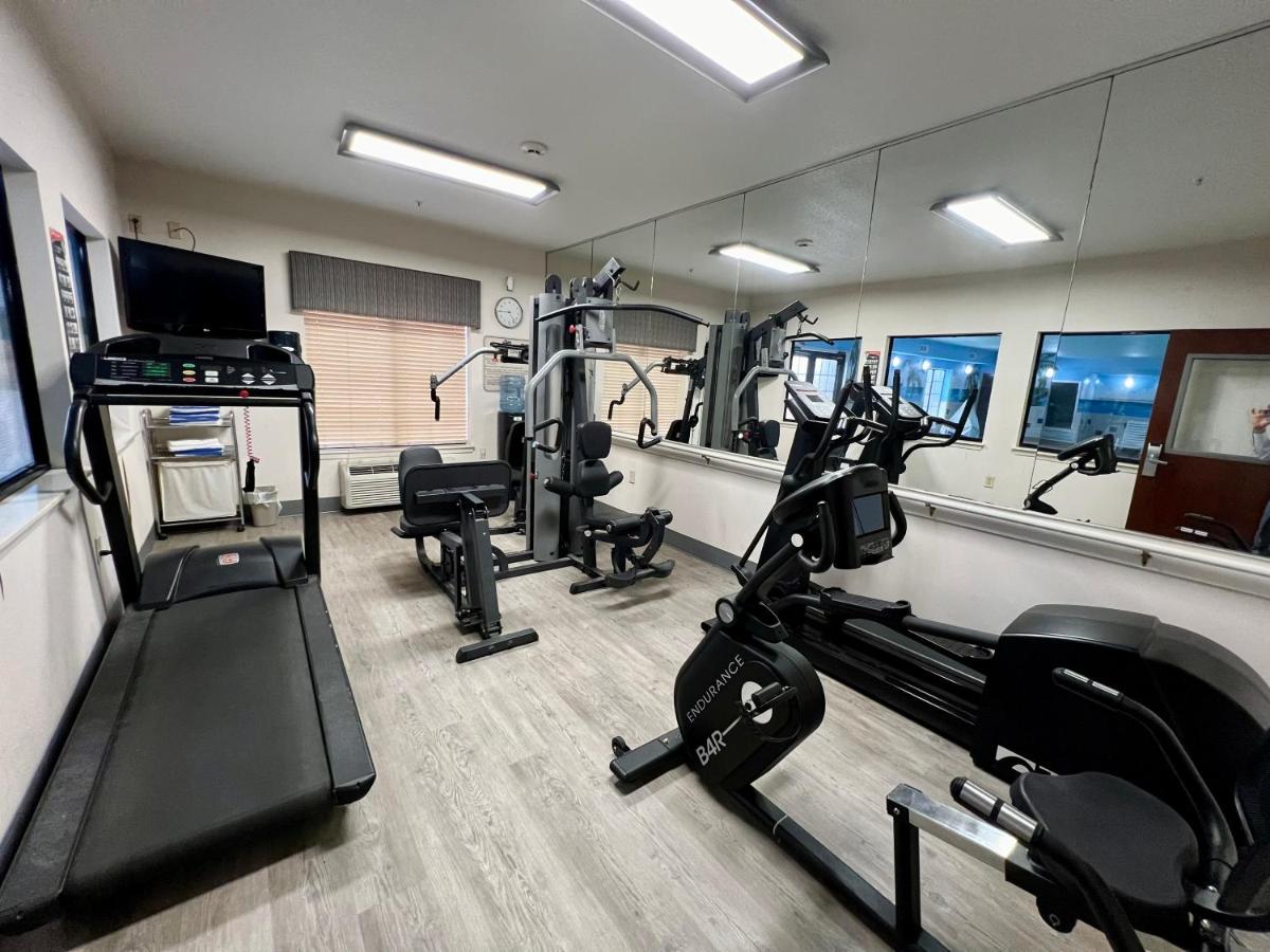 Quality Inn & Suites Near University - Housity