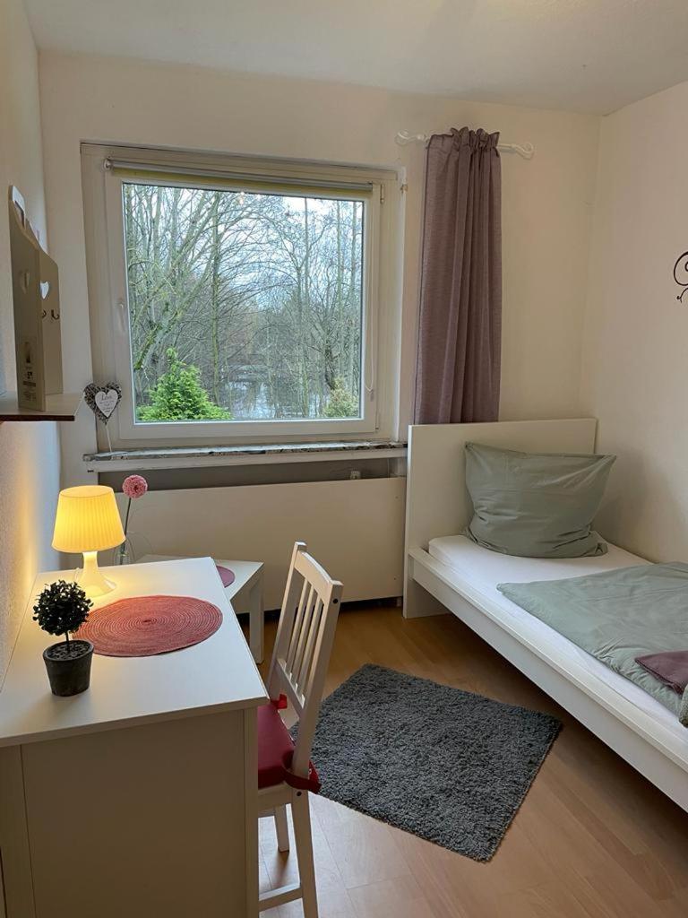 Suitetrails - Apartment First Floor Laatzen