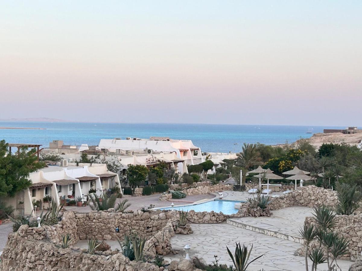 Cordoba Sea View Apartment with open air jacuzzi at Mastaba - Housity