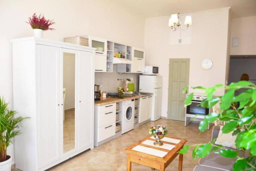 Apartment Elizabeth 1 - Housity