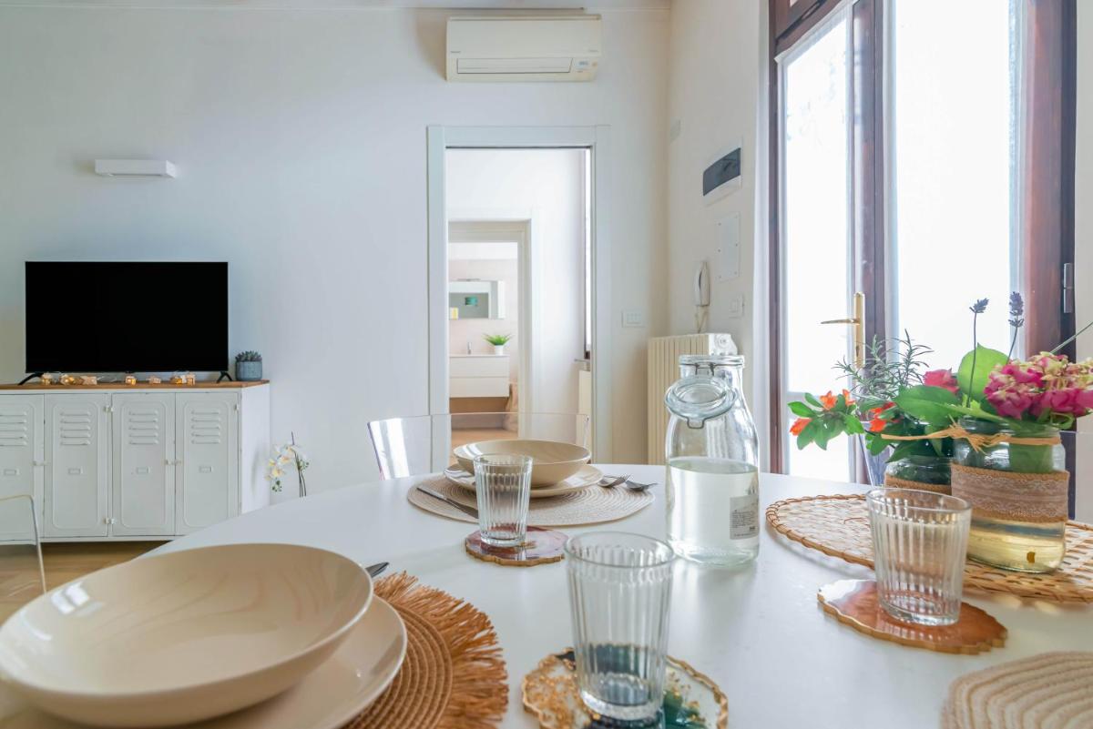 La Corte 48 - Pavia City - by Host4U - Housity