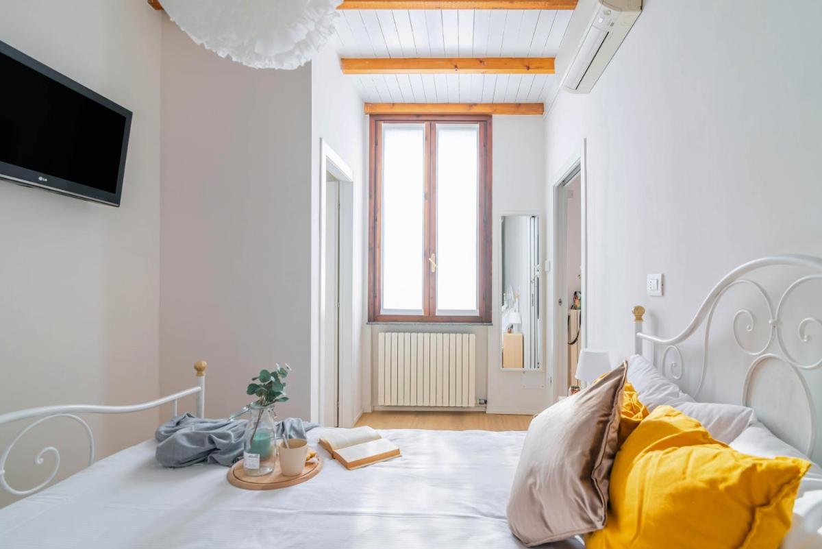 La Corte 48 - Pavia City - by Host4U - Housity