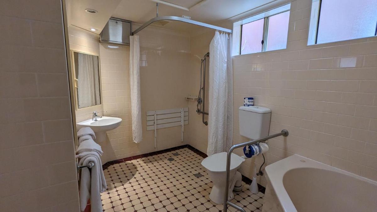 River Motel - Housity