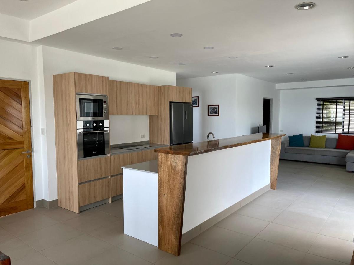 The Boathouse Villa - Housity