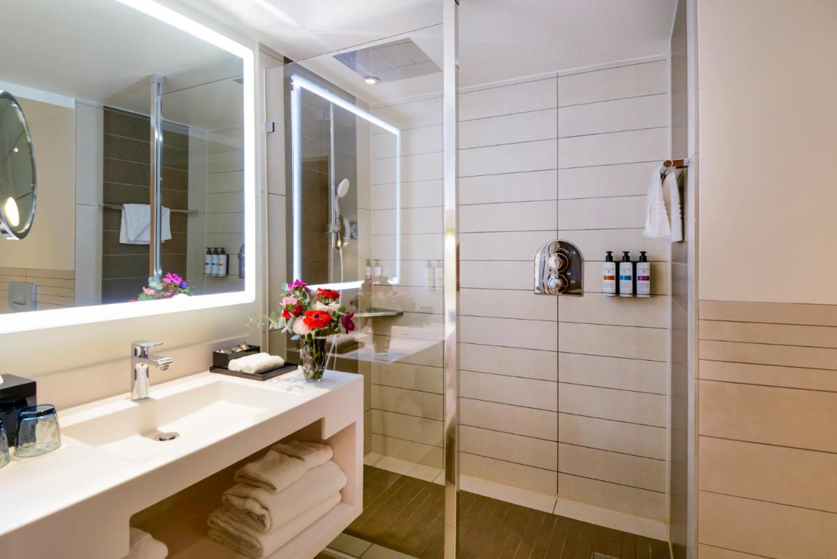 Salle de bains dans l'établissement Pullman Paris Centre - Bercy