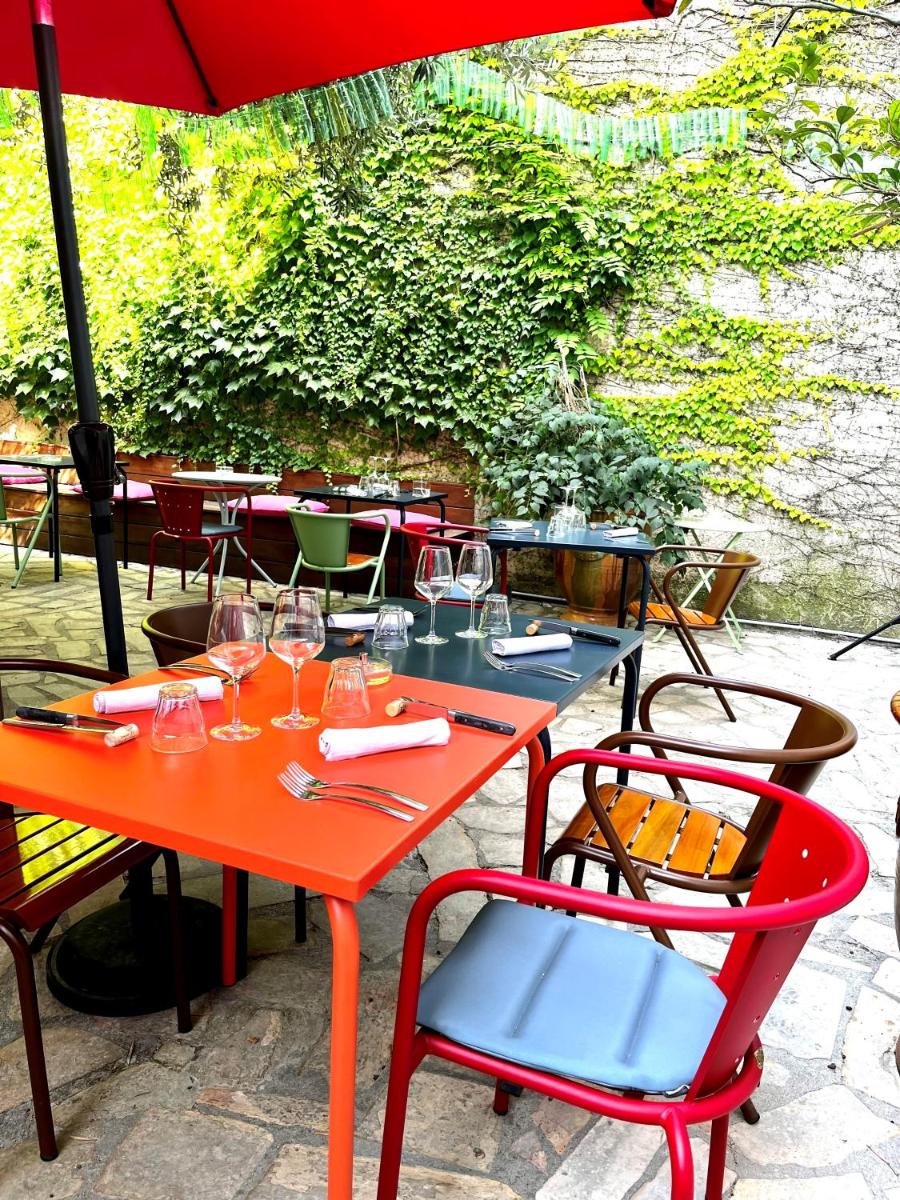 Jardin de l'établissement Hôtel Saint Louis