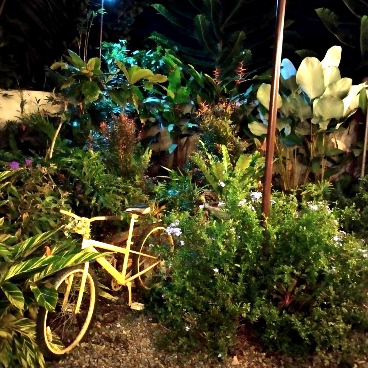 Garden Villa - Housity