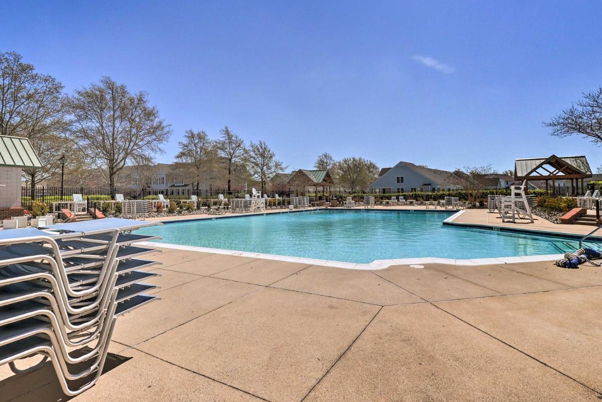Ocean View Getaway with Pool Access 3 Mi to Beach! - Housity
