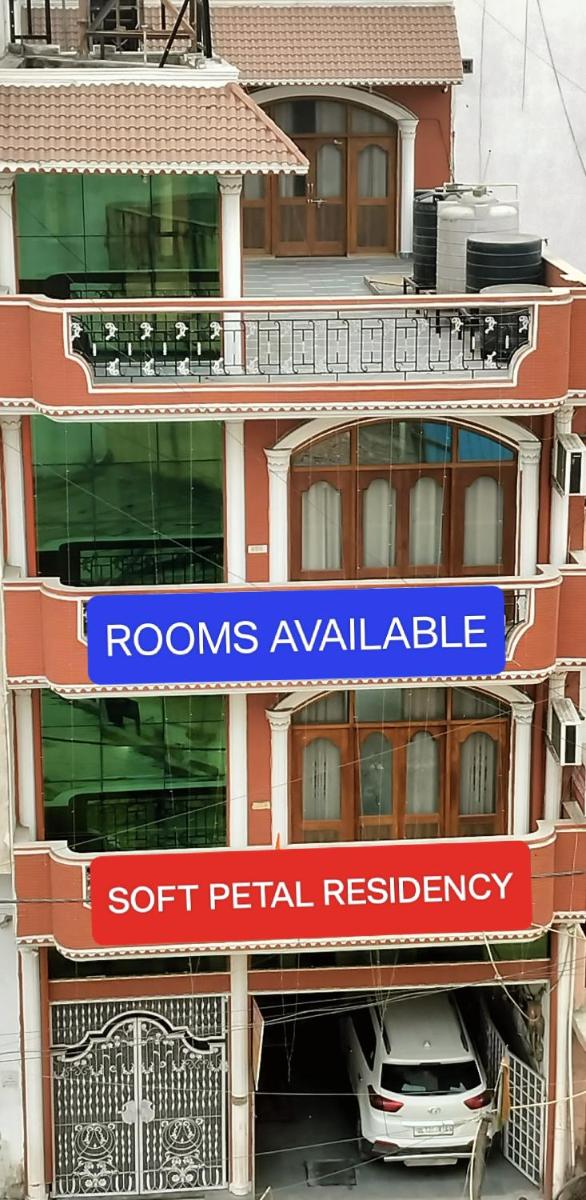 Hotel Soft Petal Residency Near Delhi International Airport - Hizvo