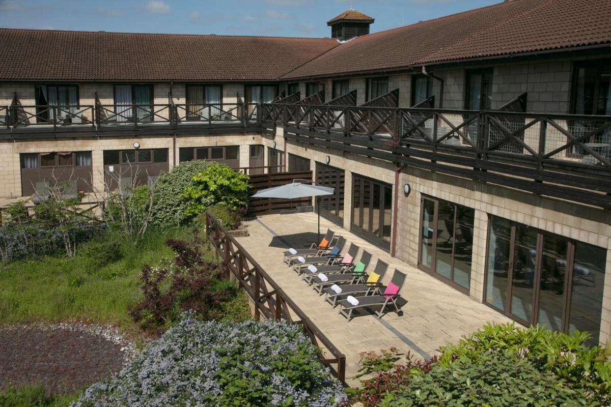 Hampshire Court Hotel & Spa - Housity