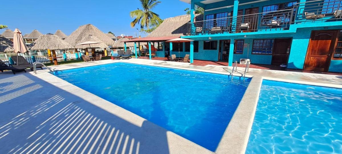 Hotel La Cueva del Pirata - Housity