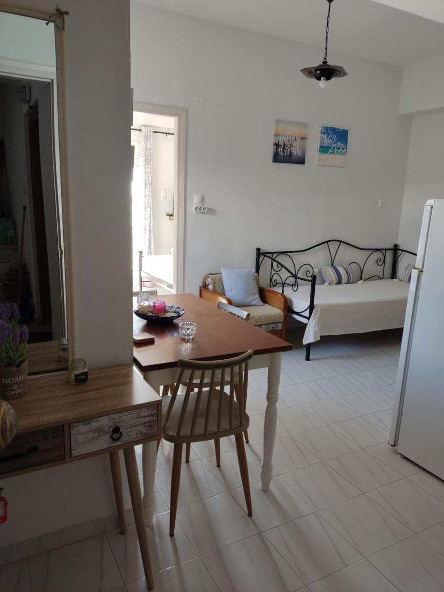 Katerina's Apartment Makrigialos - Housity
