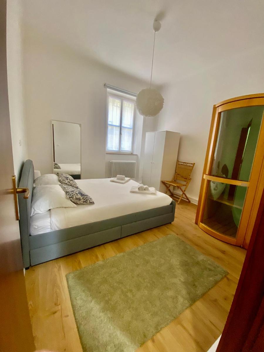 [PIAZZA GARIBALDI] ELEGANTI SUITE CON SAUNA - Housity