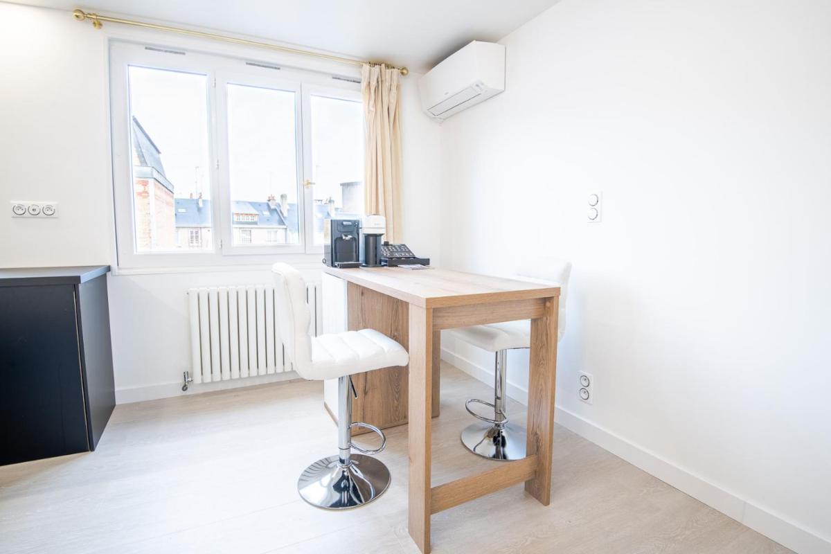 Best Experience Tours Centre - Housity