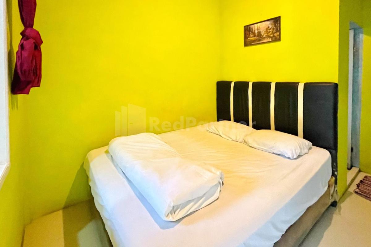 Penginapan Gindo Sidebuk Debuk Berastagi RedPartner - Housity