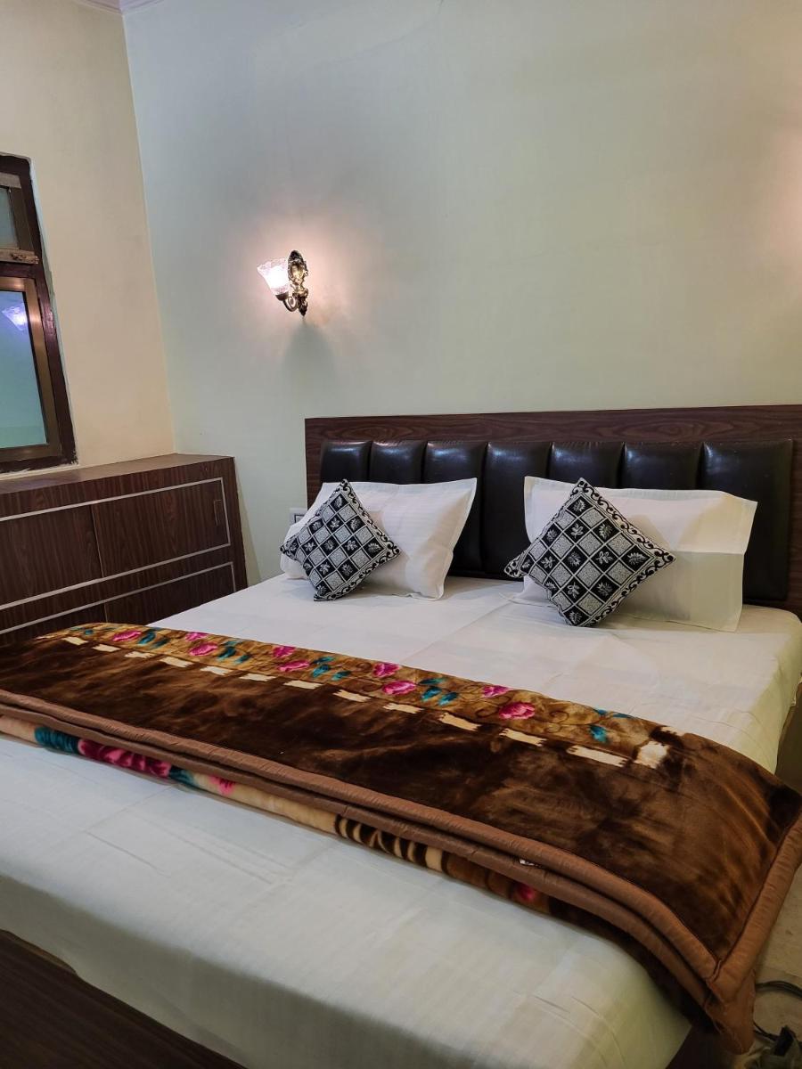 Ayodhya,Narayan stay - Housity