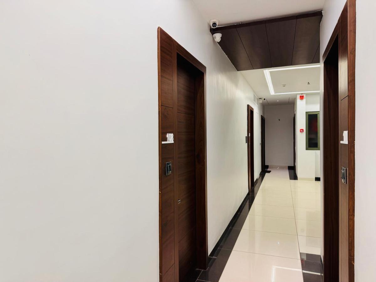 Hotel Rajdev INN - Housity