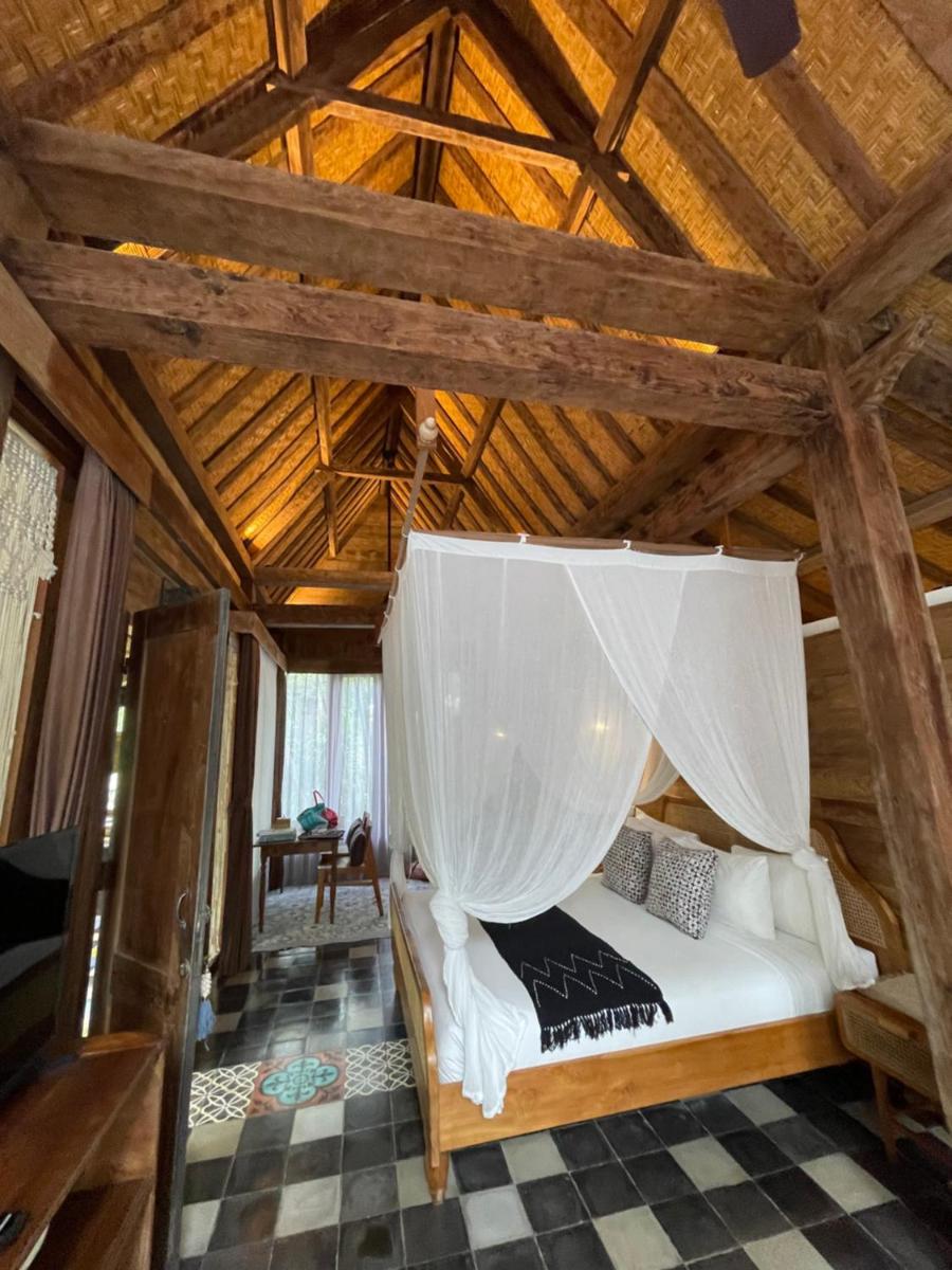 Umakayu Joglo Villa Canggu - Boutique Hotel - Housity