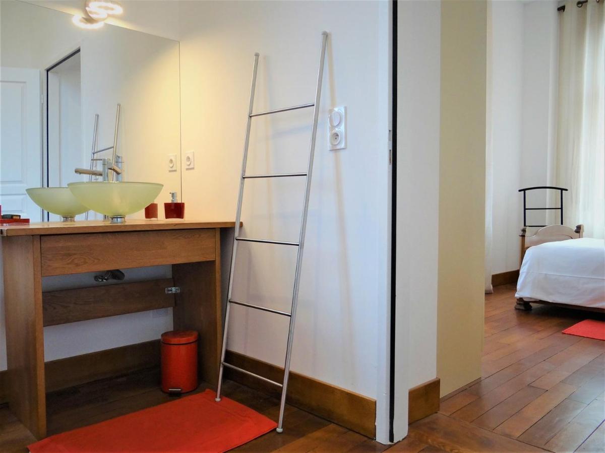 L'esprit d'antan, quartier historique deux personnes - Housity
