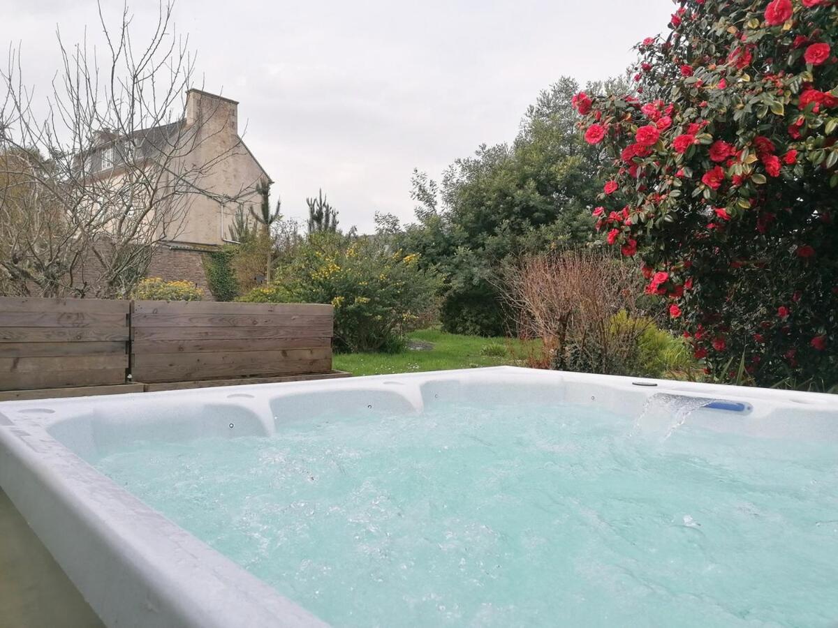 Maison Kérity Vue mer avec jacuzzi privatif - Housity