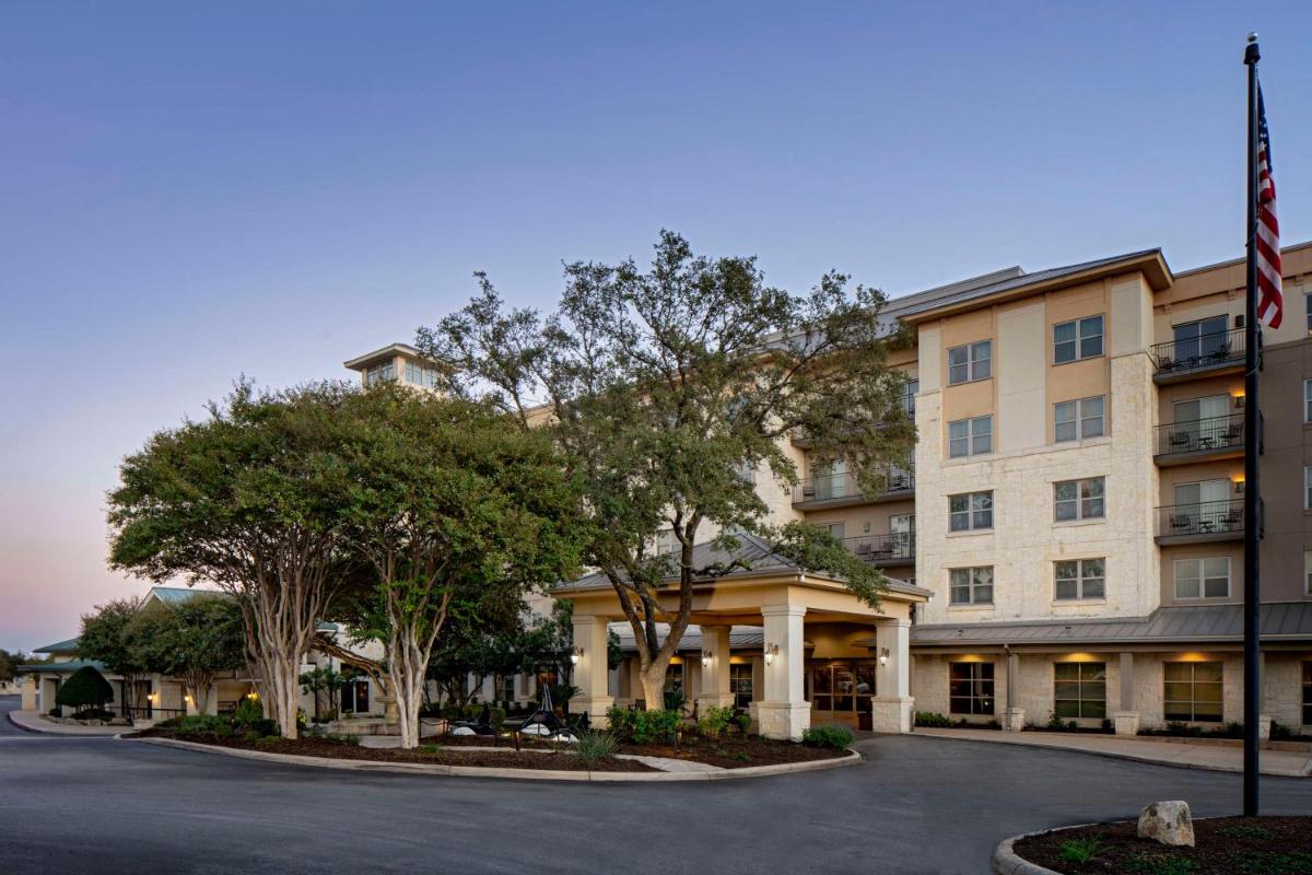 Hilton San Antonio Hill Country - Housity