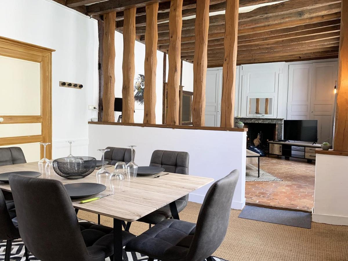 Suitetrails - Le Clocher- Appartement dans le cœur de ville