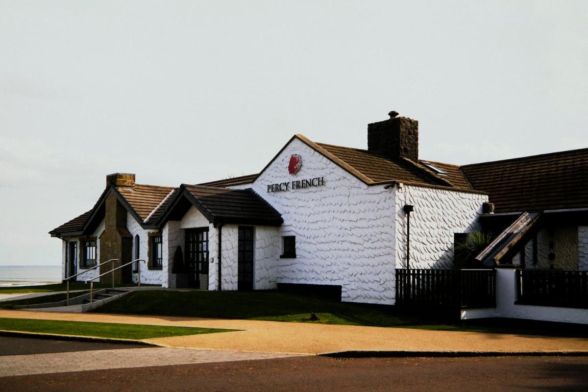 Slieve Donard - Housity