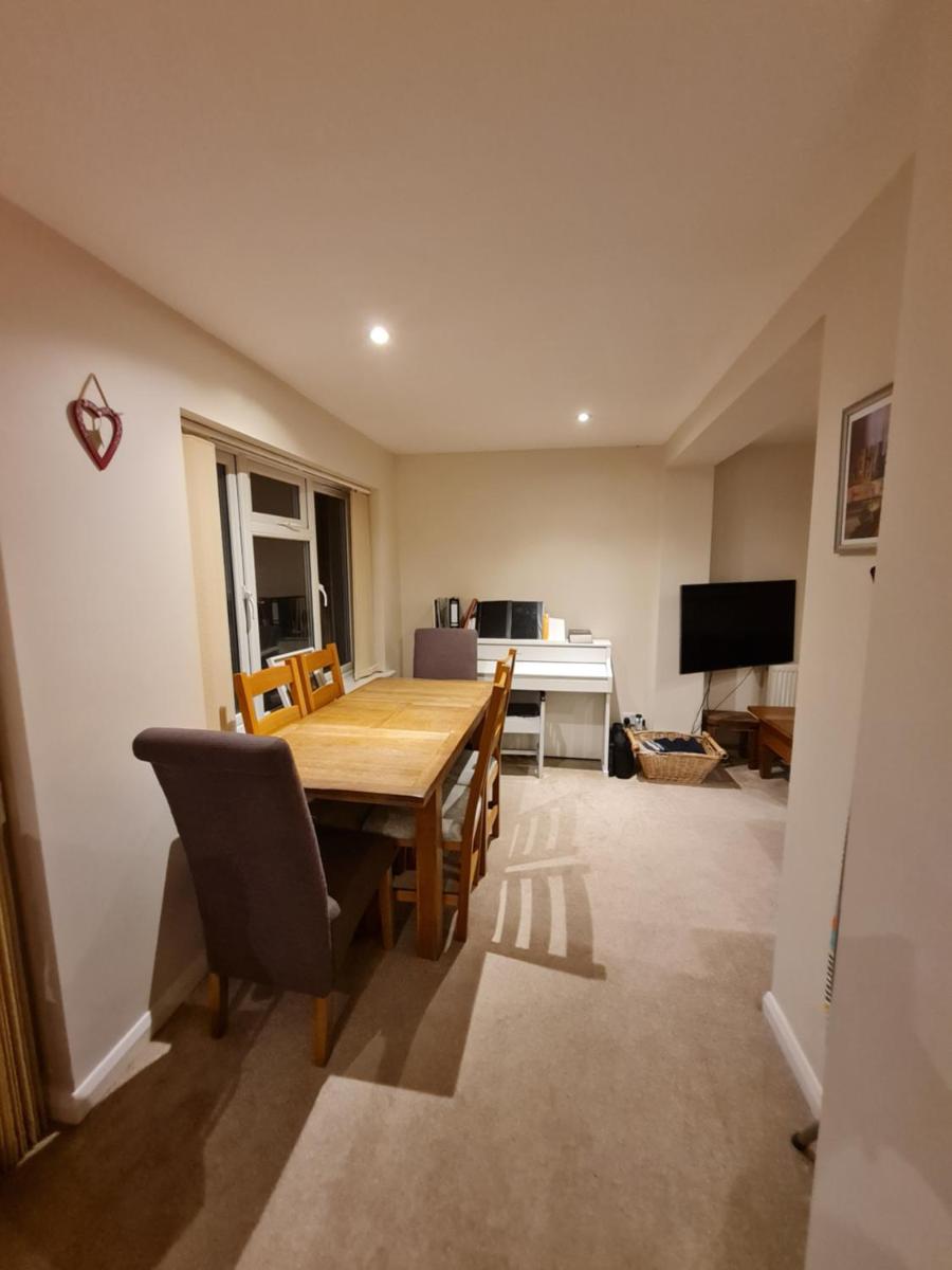 Furnished Double Room near Airport - Housity