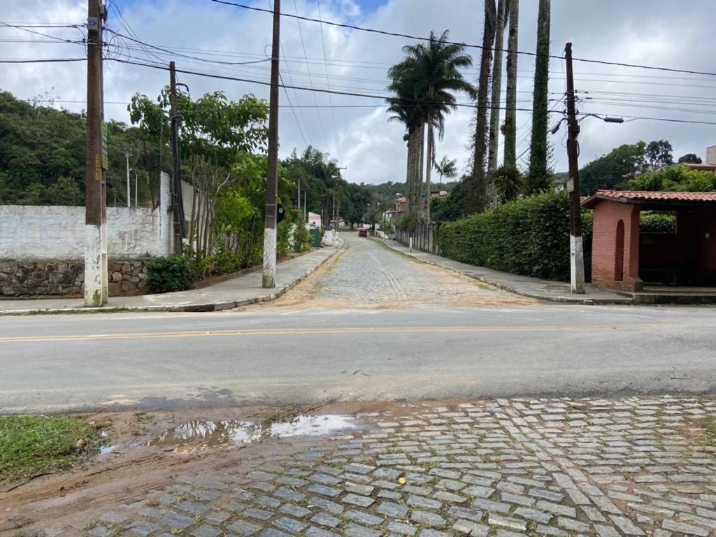 Aluguel Apto. Triplex Guaramiranga. - Housity