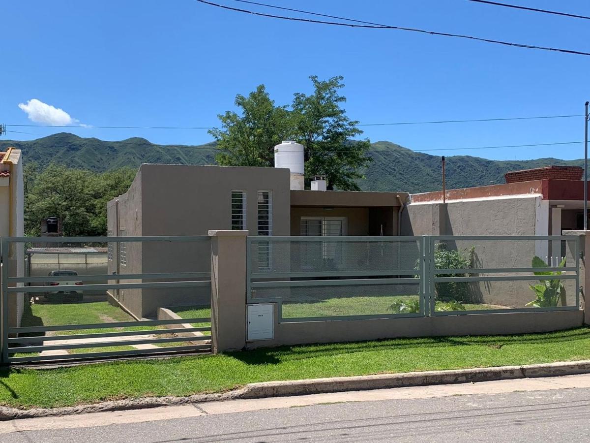 Casa con vista a las sierras - Housity
