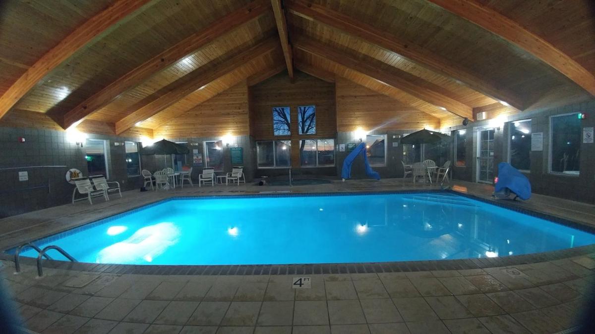GrandStay Hotel & Suites - Housity