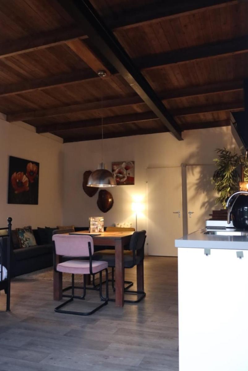LUXE Bloemenzicht 4 personen, BnB, 10 minuten van zee - Housity