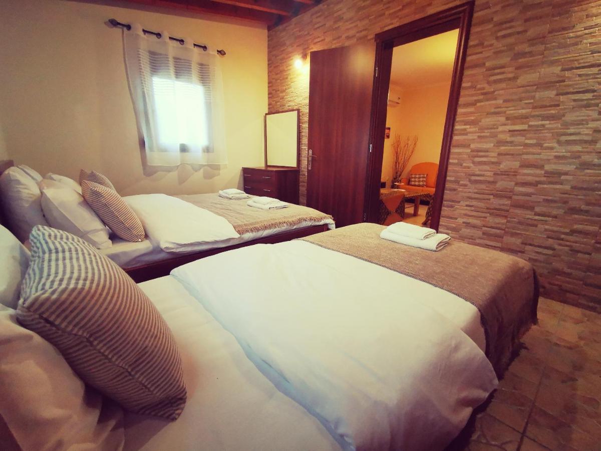 Peaceful Summer House 20m from the beach - Housity