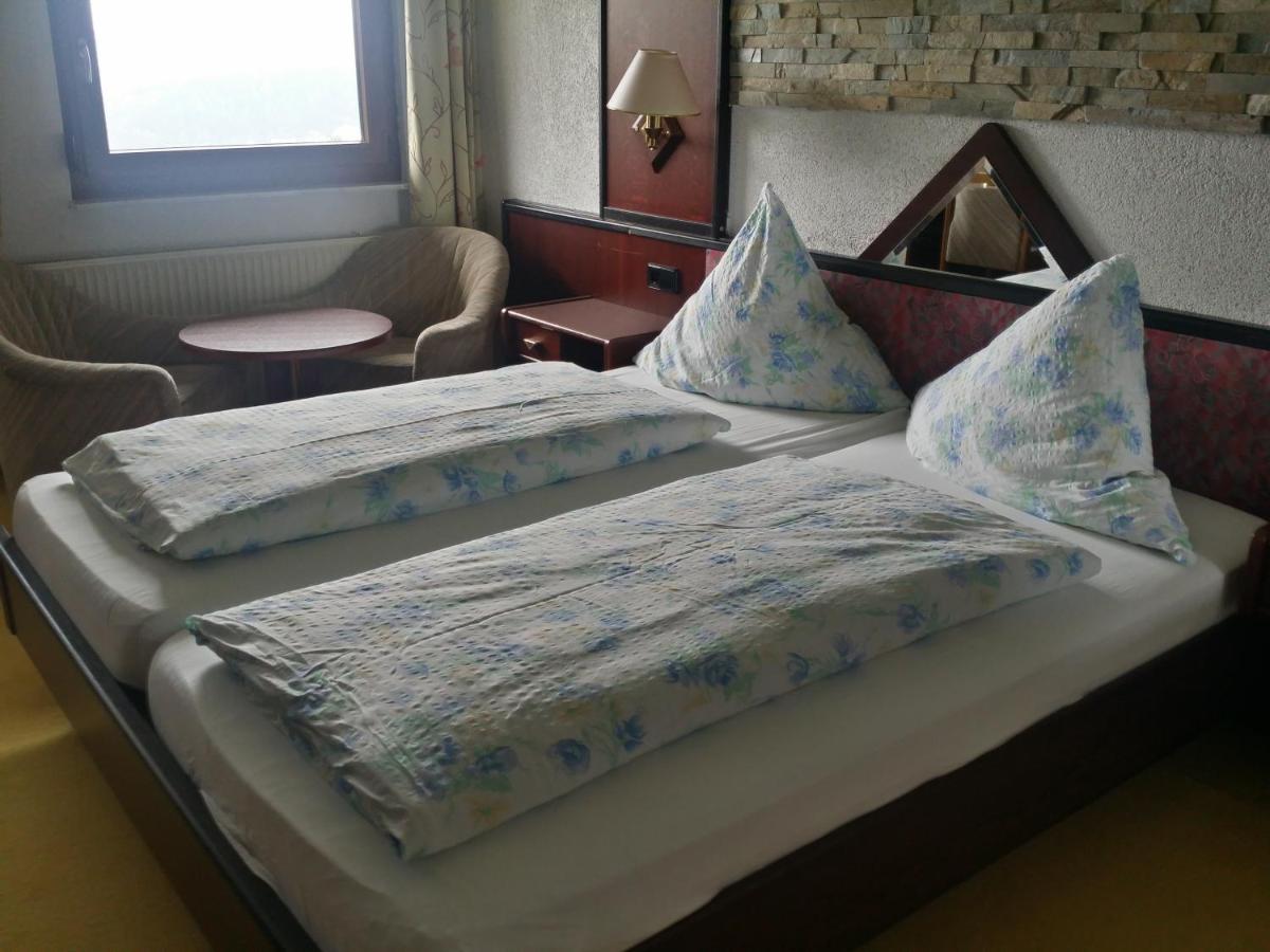 Hotel Zur Engelsburg - Housity